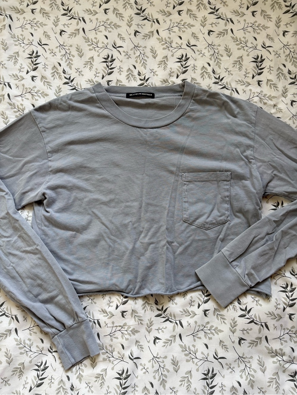Brandy Melville Gray Cropped Long Sleeve Pocket Tee
